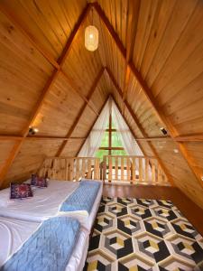 Postel nebo postele na pokoji v ubytování Calla Cabin 2