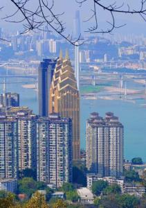 Pemandangan umum Chongqing atau pemandangan kota yang diambil dari hotel