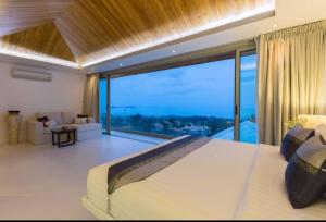 Billede fra billedgalleriet på Villa Jaliza - Sea View 6BR Samui i Nathon Bay