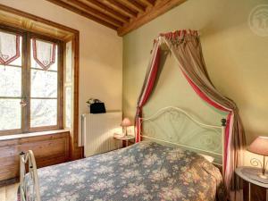 Ένα ή περισσότερα κρεβάτια σε δωμάτιο στο Gîte Sauvain, 5 pièces, 12 personnes - FR-1-496-315