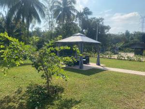 Giardino di Lion Gate Hotel Sigiriya