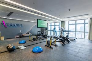 Fitness centrum a/nebo fitness zařízení v ubytování Atour Hotel Huizhou Zhongkai Tianyi