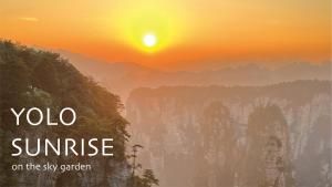 ein Buch mit Yoga-Sonnenaufgang im Himmelsgarten in der Unterkunft Zhangjiajie YOLO Resort--Within Zhangjiajie National Forest Park in Zhangjiajie