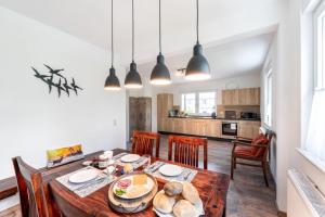 Kuchyň nebo kuchyňský kout v ubytování Ferienwohnung Haus An der Lenne