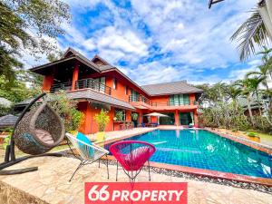 Kolam renang di atau dekat dengan THE ONE VILLA