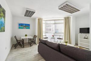 TV a/nebo společenská místnost v ubytování Apartamento luminoso cuarteles by greensol homes