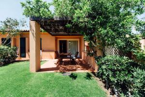 A garden outside Residence Renaione