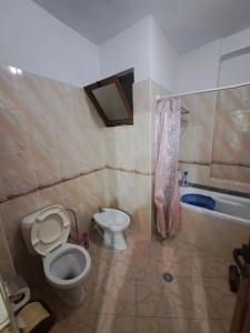 Koupelna v ubytování Apartament Miraka