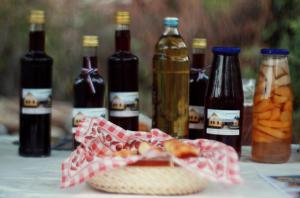 Billede fra billedgalleriet på Guest house Jurini Dvori i Kneževi Vinogradi + 22 billeder