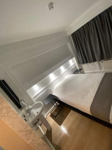 Letto o letti in una camera di Beaux ARTS