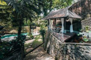 Hồ bơi trong/gần Sattva Garden House