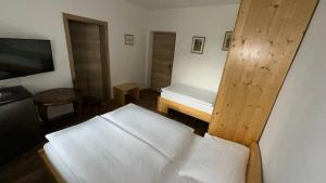 Postel nebo postele na pokoji v ubytování Vila Eva Lesce - Bled