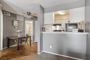 Gallery image of Urban One Bedroom Apartment with Wifi in Dallas