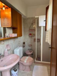 Koupelna v ubytování Casa Spadi