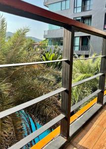 Fotografie z fotogalerie ubytování NaiHarn Beach Condo A301 - mountain and garden view v destinaci Rawai pláž + 24 fotografií