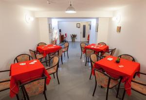 Restaurace v ubytování HOTEL AZZURRA