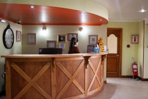 O saguão ou recepção de Hotel Villa Brescia