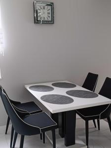 Fotografia z galérie ubytovania Apartament Zielony Zakątek Wrocław free parking, ochrona vo Vroclavi