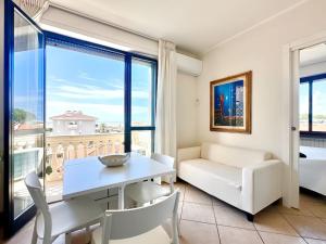 Posezení v ubytování Golden Luxe - incredibile appartamento a 2 passi dal mare