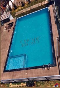 Kolam renang di atau dekat dengan New Cascade