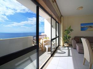 un balcón con vista al mar en Apartment Torre da Rocha by Interhome, en Portimão 28 fotos más