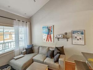 Et opholdsområde på Holiday Home Aquahovi b5 by Interhome