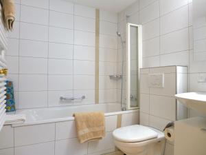 Koupelna v ubytování Apartment Laerchehus Ost by Interhome