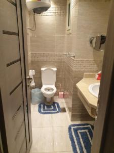 A bathroom at Sharm Hills