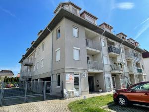 Budova, v ktorej sa apartmán nachádza