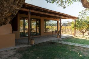 Un jardín fuera de Posada Bonarda San Rafael