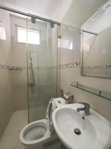 Phòng tắm tại MH Serviced Apartment
