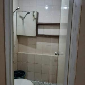 Koupelna v ubytování Sharing apartment kalibata city by alfan
