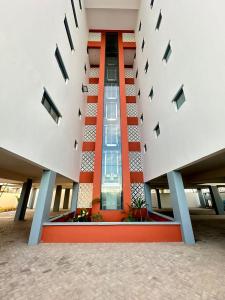 a view of a building from the courtyard at Elegant and classy stay in Shanzu