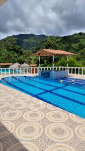 Bazén v ubytování Cabaña vacacinal nebo v jeho okolí