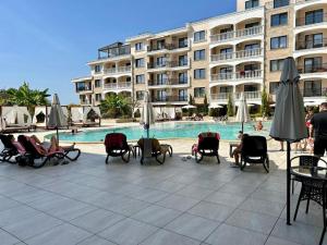 Hồ bơi trong/gần Valencia Gardens - Private apartment - BSR