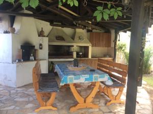 Fotografie z fotogalerie ubytování Stone Villa Rokosini v destinaci Vourvourou + 27 fotografií