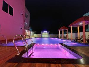 Bazén v ubytování Balukona Beach Resort nebo v jeho okolí