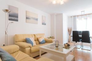 Et tv og/eller underholdning på Dormir en el Palo Beach Pets Friend + 24 billeder