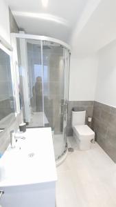 Koupelna v ubytování Avenida de Arteixo. Precioso apartamento