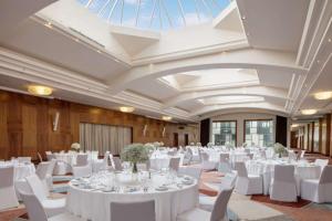 Restaurace v ubytování DoubleTree by Hilton Bratislava