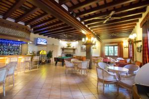 Restaurace v ubytování Hotel La Carolina