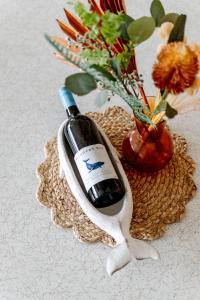 Malua Bay Beachfront - Pet and EV Friendly的酒水
