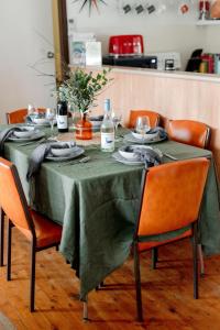 Malua BayMalua Bay Beachfront - Pet and EV Friendly的相册照片