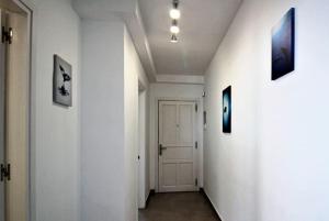 Μια τηλεόραση ή/και κέντρο ψυχαγωγίας στο Cucharas Playa terrace sea views