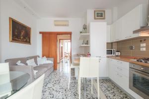 Kuchyň nebo kuchyňský kout v ubytování Casa del Dottore by Studio Vita