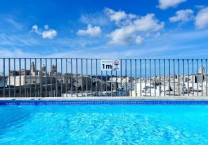 Der Swimmingpool an oder in der Nähe von Casa Birmula Boutique Hotel