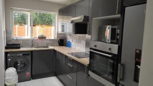 Kuchyň nebo kuchyňský kout v ubytování Studio with Private Kitchen + 20 fotografií
