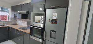 Cucina o angolo cottura di Studio with Private Kitchen