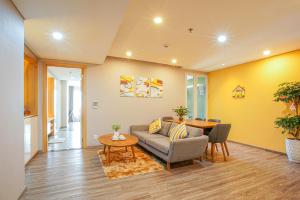 Ảnh trong thư viện ảnh của Fhome Apartment 19th Floor Han River and Bay view-center ở Đà Nẵng