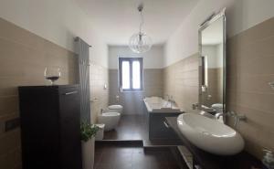 Koupelna v ubytování Blue Hole b&b Santeramo in colle e Jacuzzi Suite